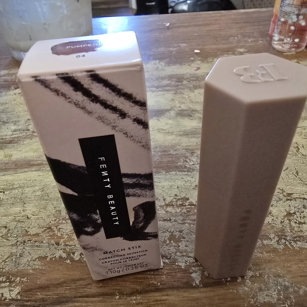 Fenty Beauty Match Stix Contour Stick